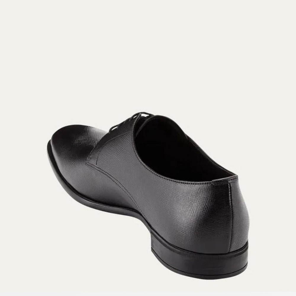 Prada saffiano textured leather shoe - Picture 3 of 6
